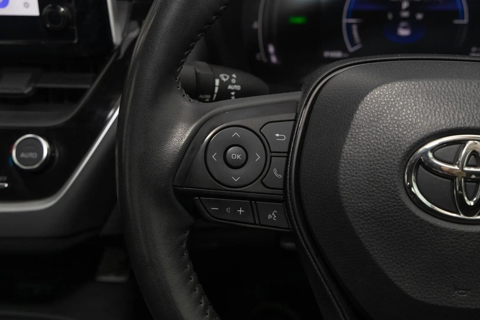 2022 Toyota Corolla Gallery Image 11