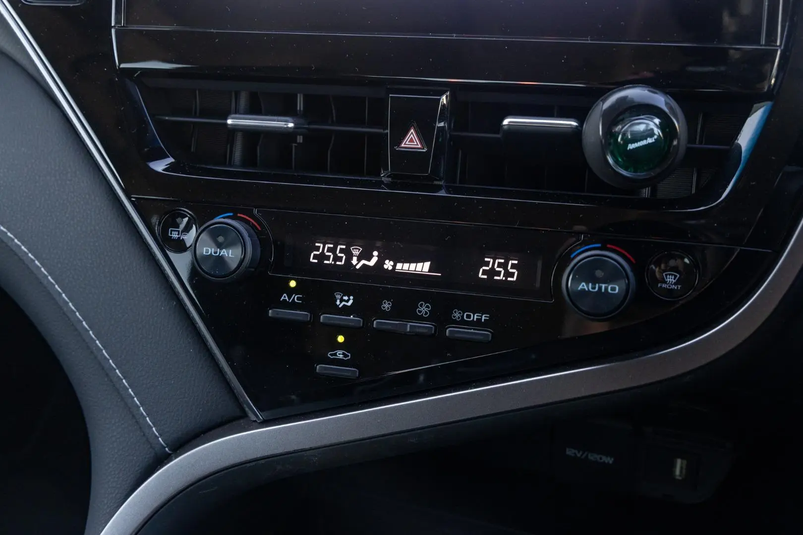 2022 Toyota Camry Gallery Image 16