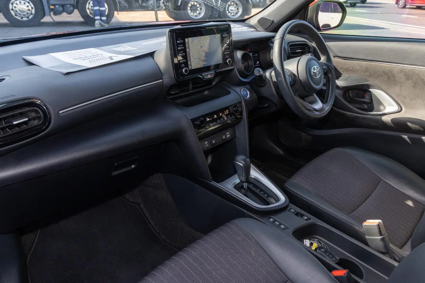 2022 Toyota Yaris Cross Gallery Image 8