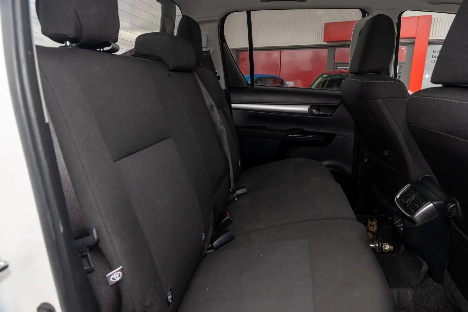 2024 Toyota Hilux Gallery Image 9