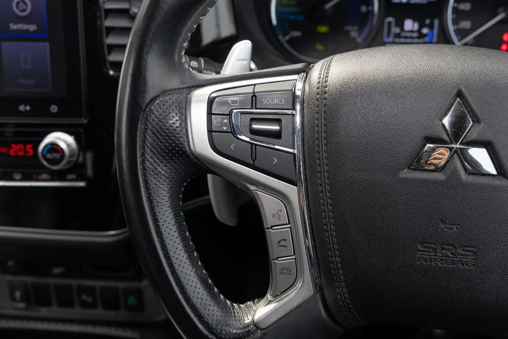 2020 Mitsubishi Outlander Gallery Image 11