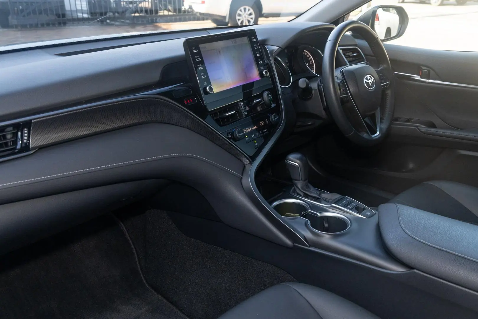 2022 Toyota Camry Gallery Image 8