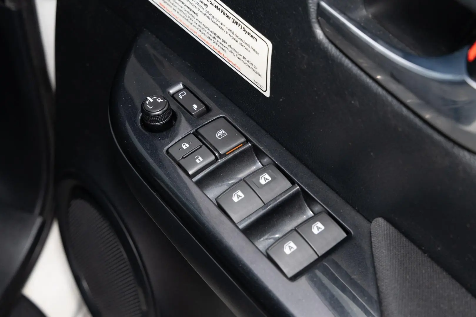 2021 Toyota Hilux Gallery Image 18