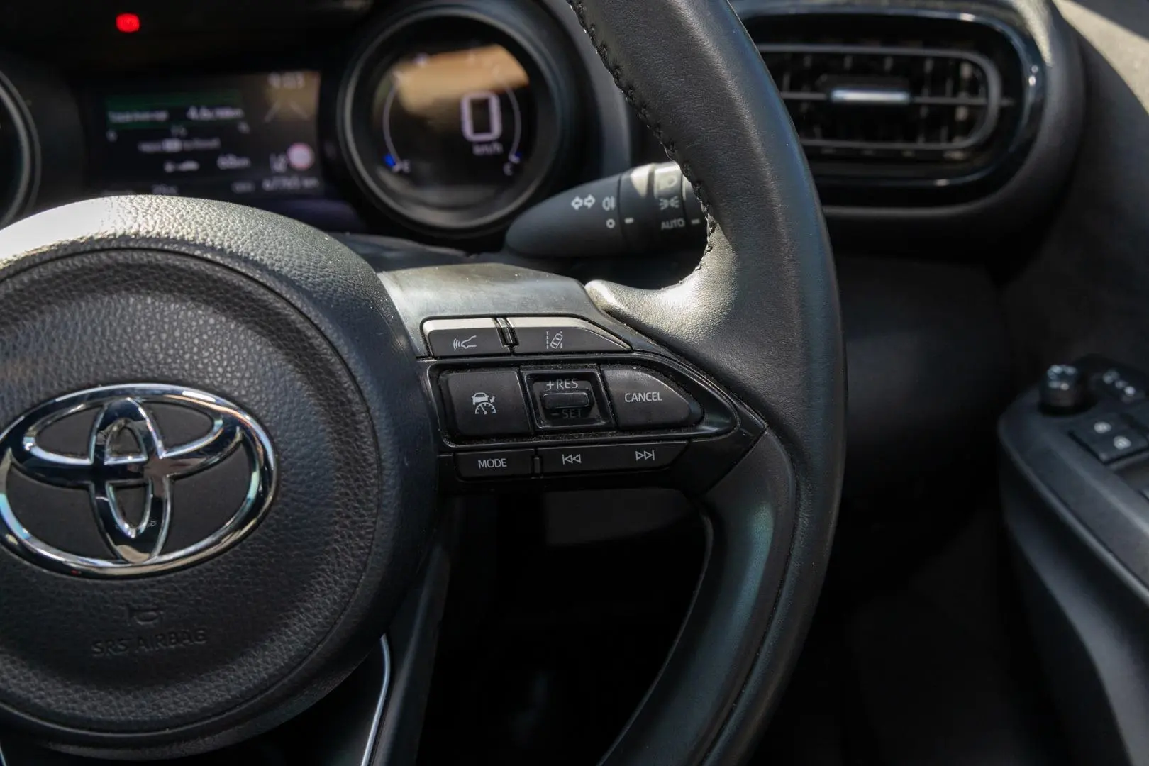 2022 Toyota Yaris Cross Gallery Image 12