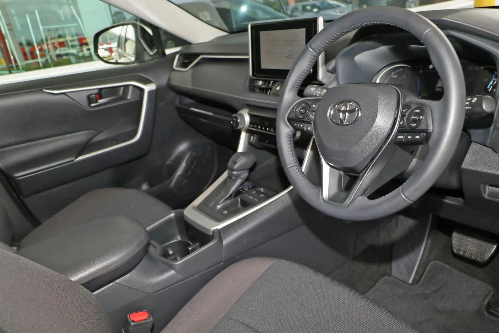 2024 Toyota RAV4 Gallery Image 6