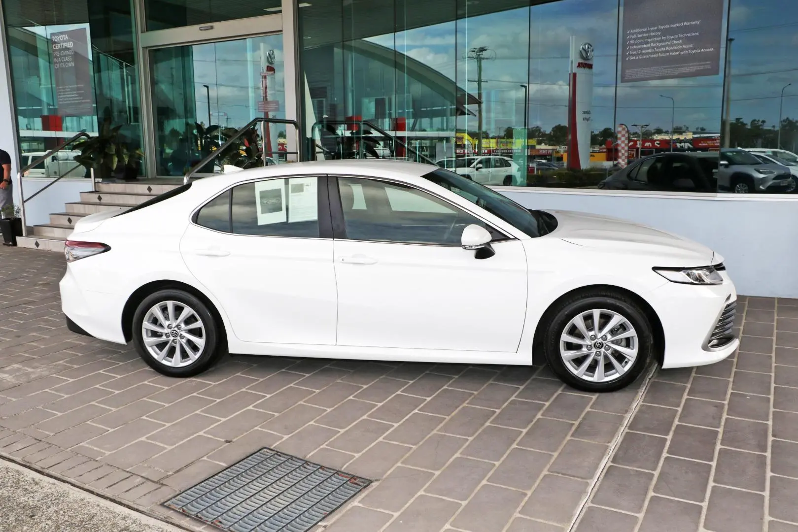 2024 Toyota Camry Gallery Image 6