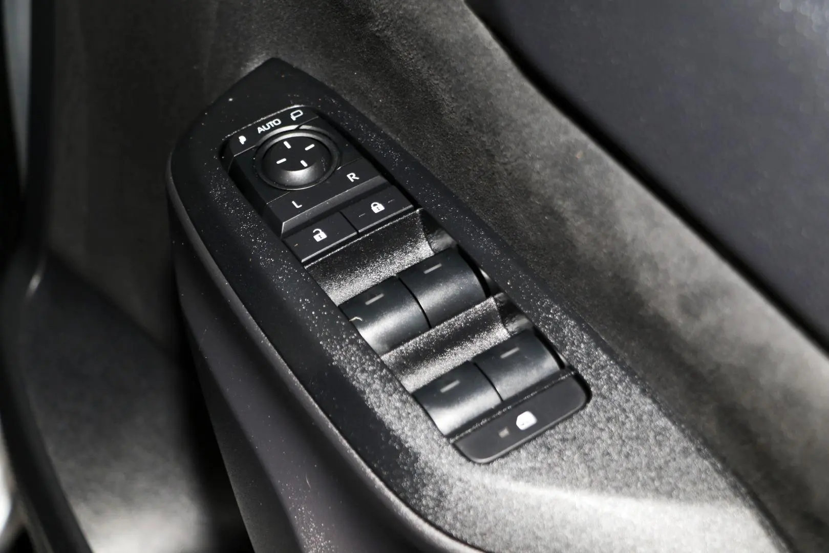 2024 Toyota Yaris Cross Gallery Image 20