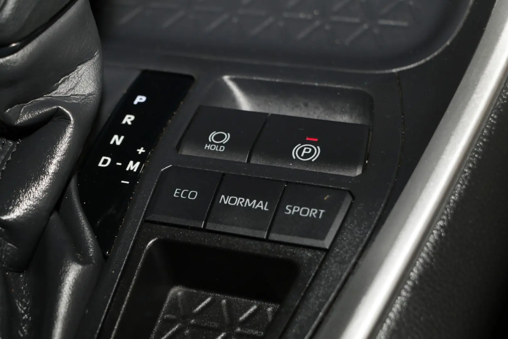 2024 Toyota RAV4 Gallery Image 13