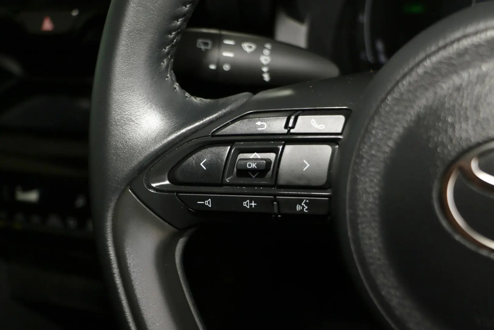 2024 Toyota Yaris Cross Gallery Image 16