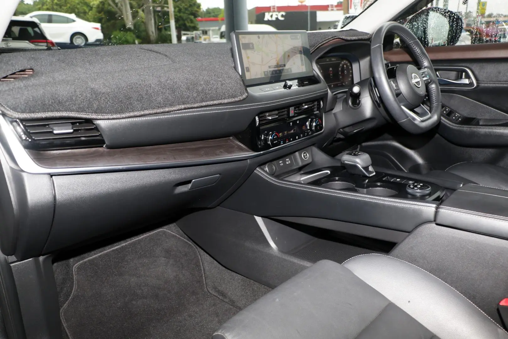 2023 Nissan X-TRAIL Gallery Image 7