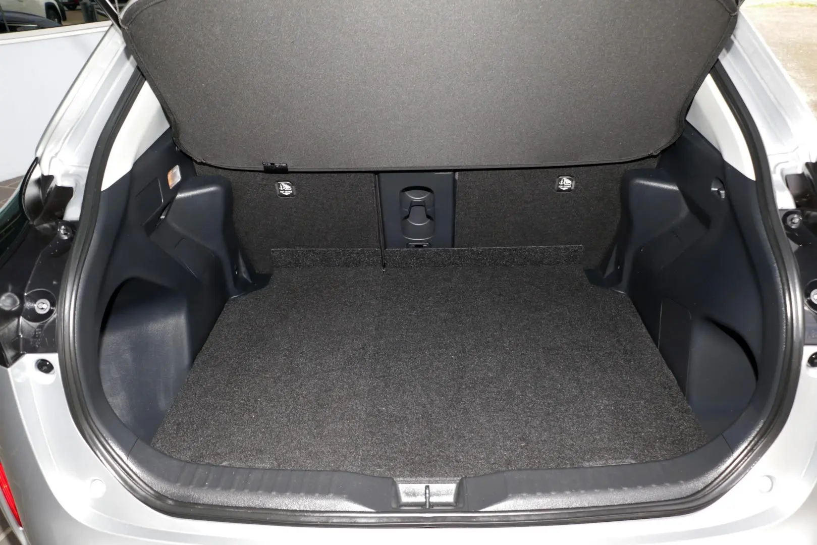 2024 Toyota Yaris Cross Gallery Image 24