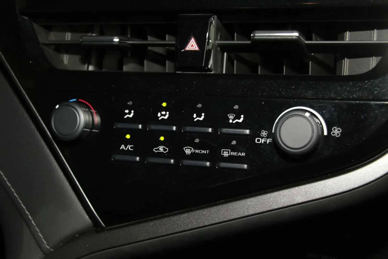 2023 Toyota Camry Gallery Image 15