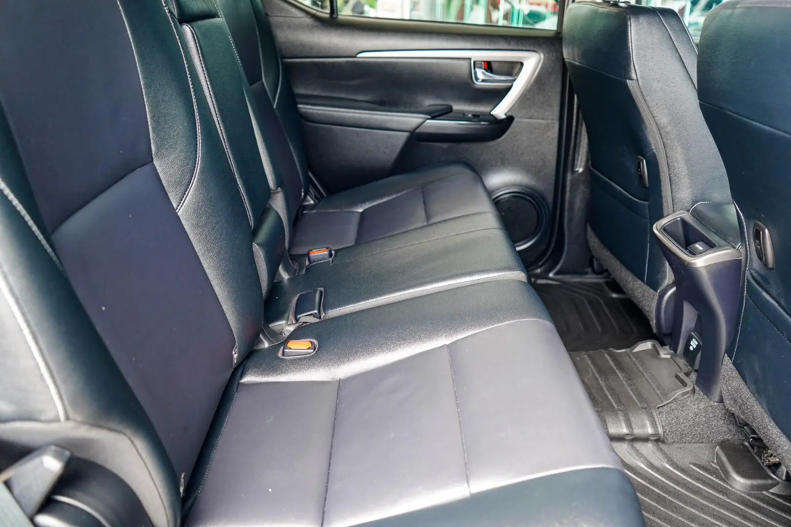 2020 Toyota Fortuner Gallery Image 9