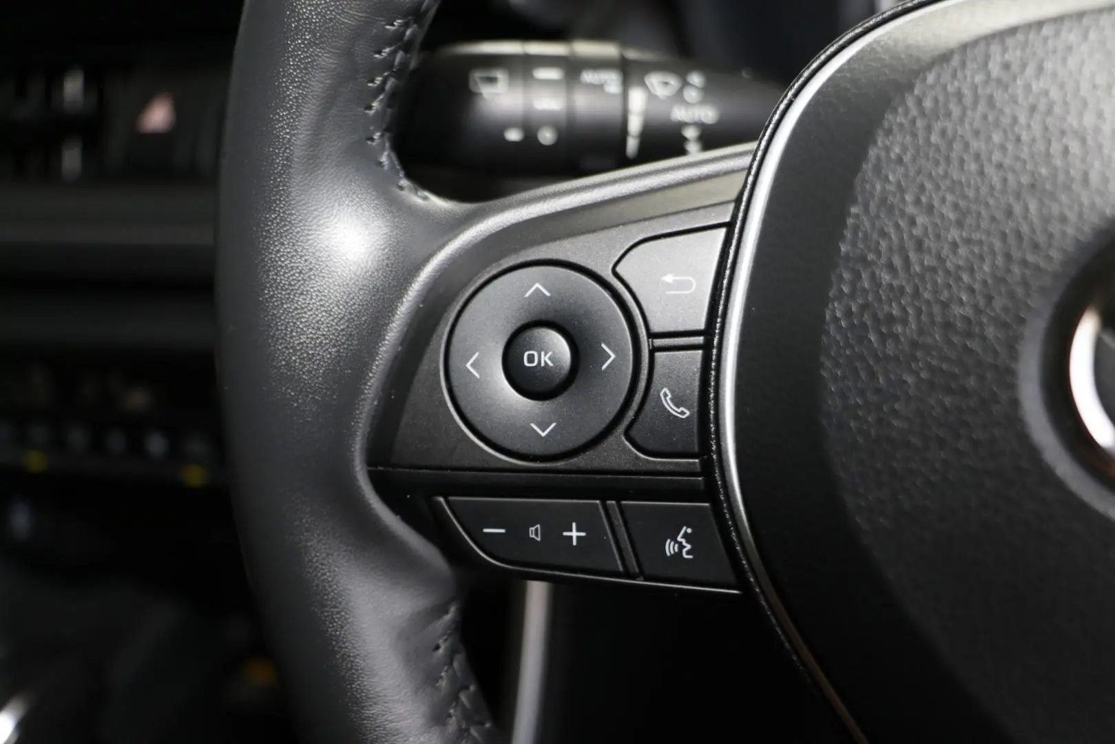 2021 Toyota RAV4 Gallery Image 17