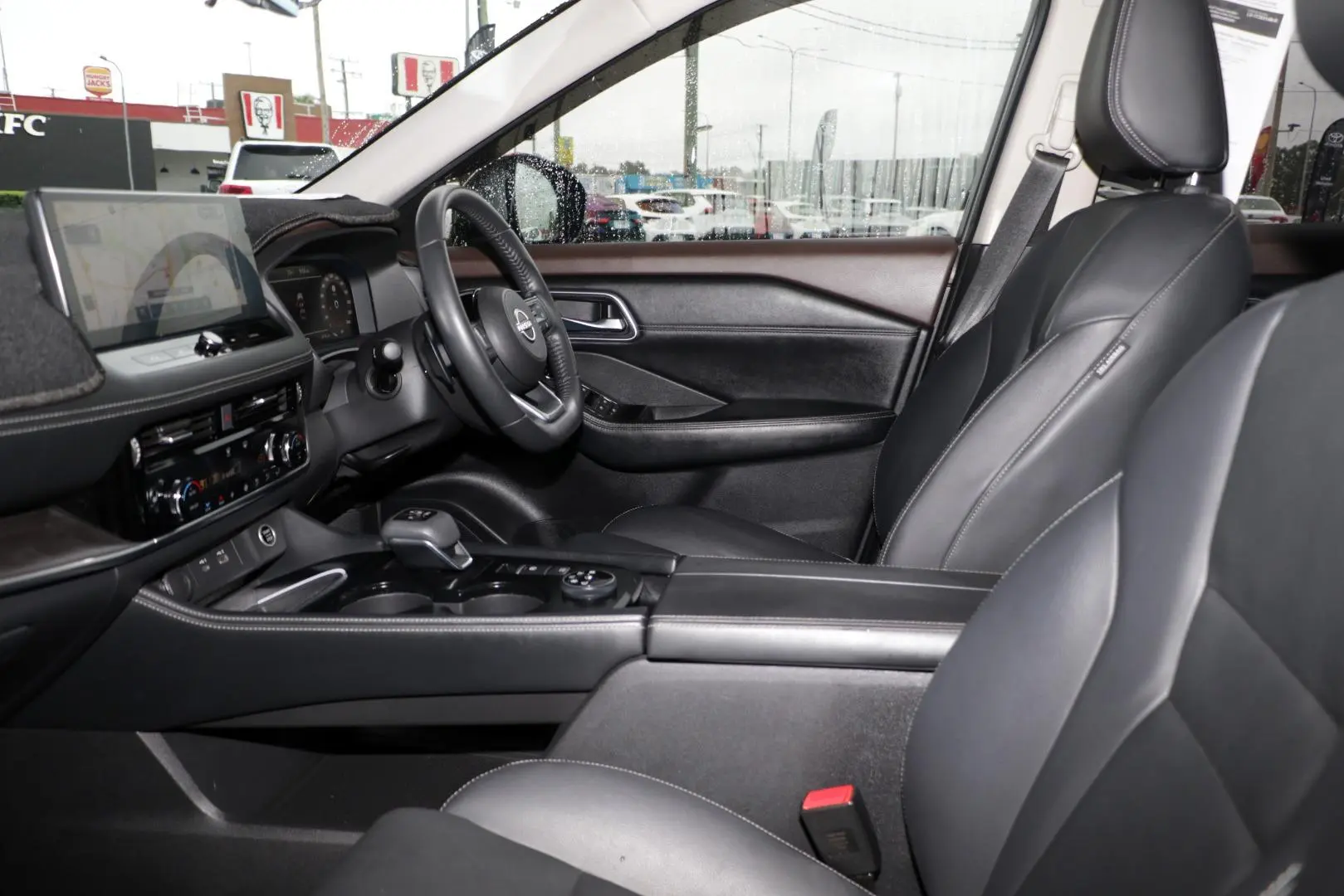 2023 Nissan X-TRAIL Gallery Image 8