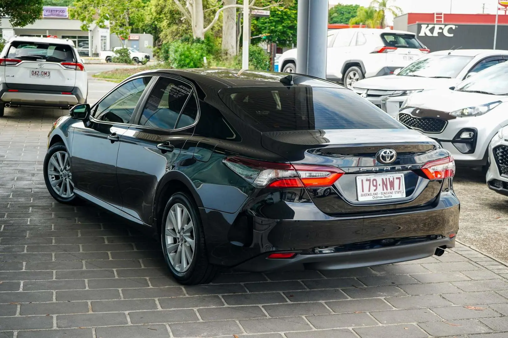 2021 Toyota Camry Gallery Image 2