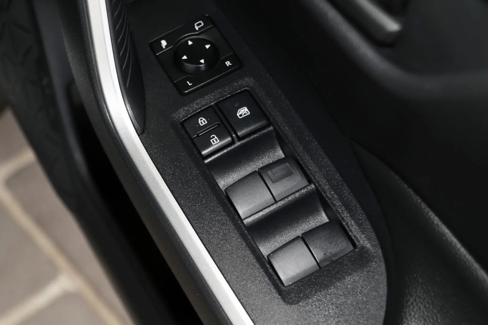 2024 Toyota RAV4 Gallery Image 20