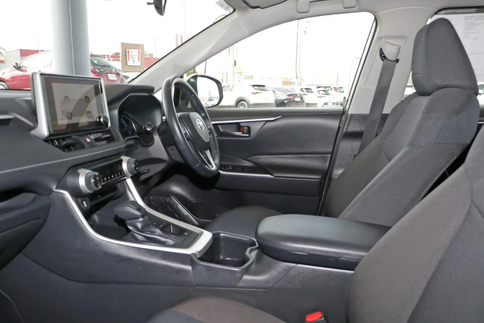 2024 Toyota RAV4 Gallery Image 9