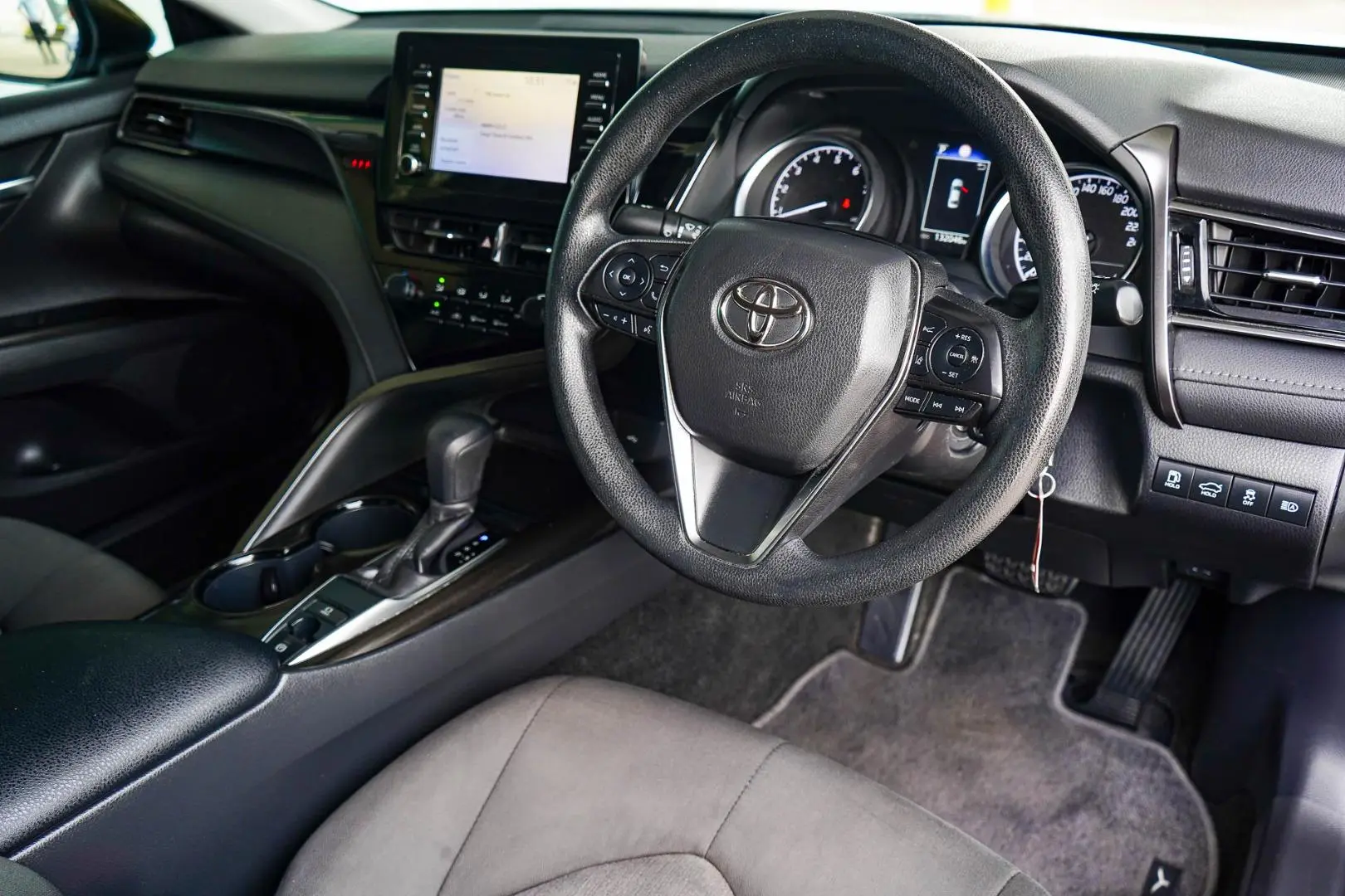 2021 Toyota Camry Gallery Image 6