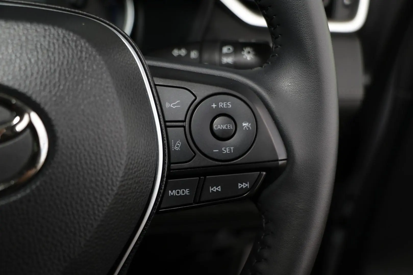 2024 Toyota RAV4 Gallery Image 16