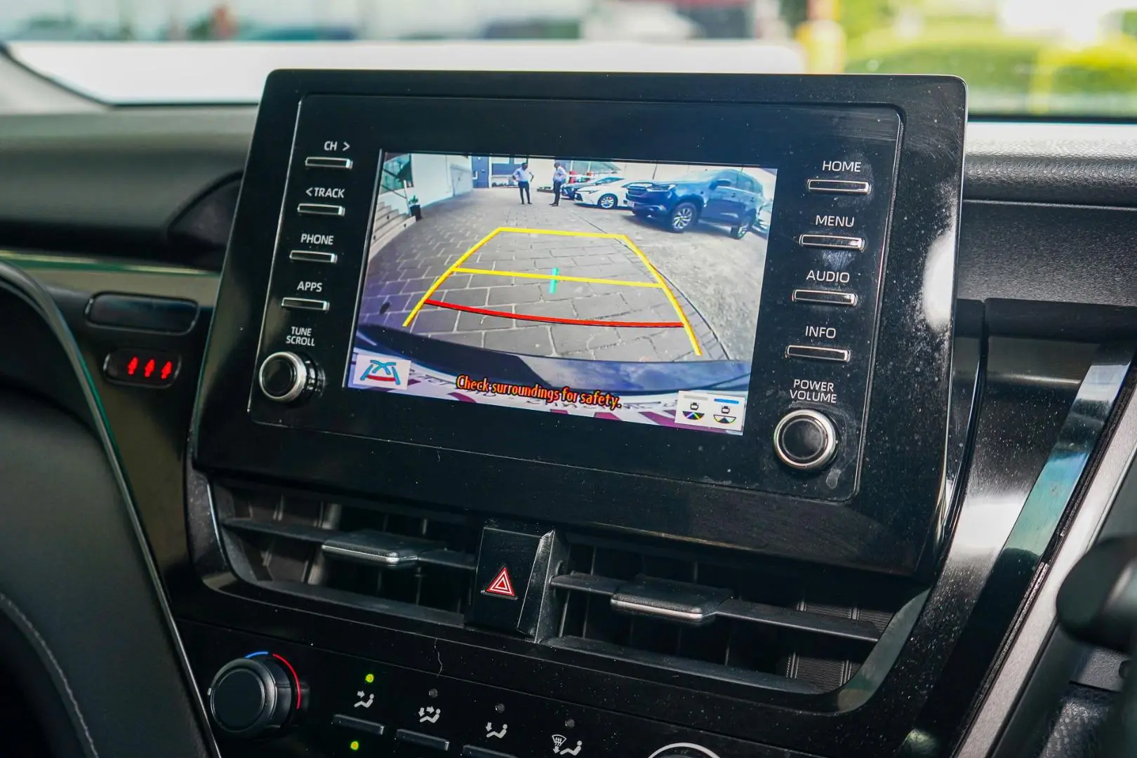 2021 Toyota Camry Gallery Image 13