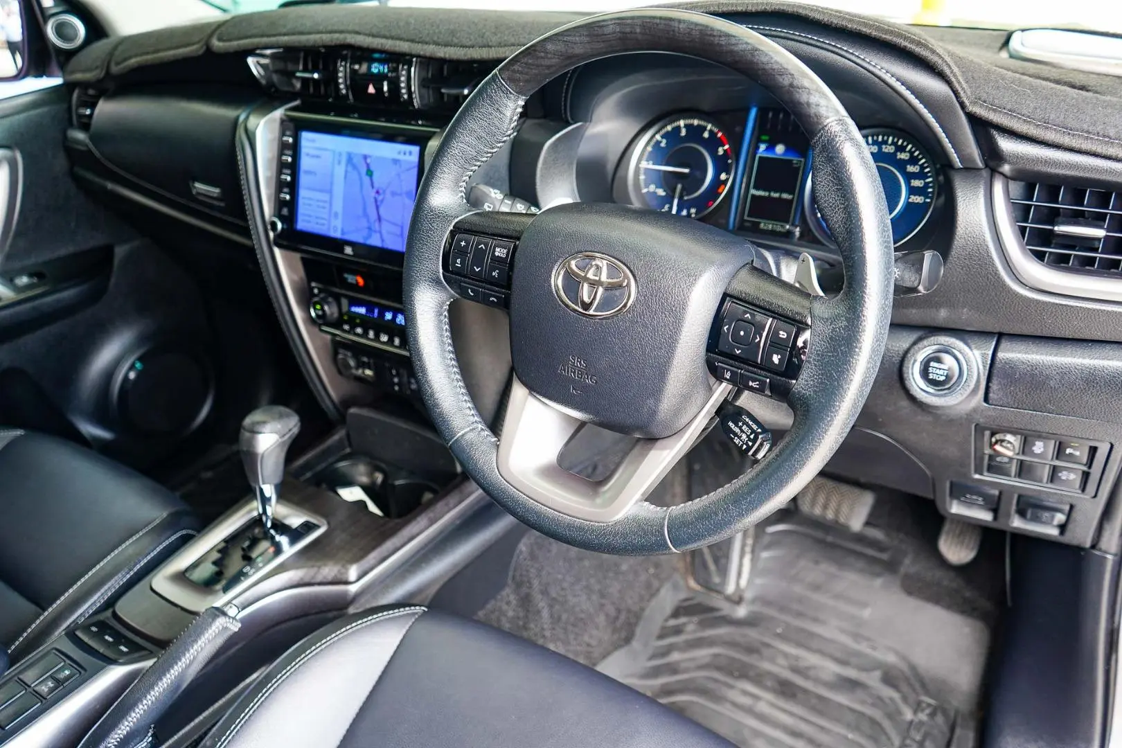 2020 Toyota Fortuner Gallery Image 7