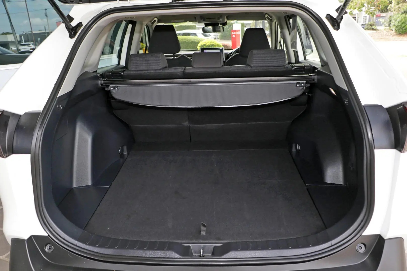 2024 Toyota RAV4 Gallery Image 23