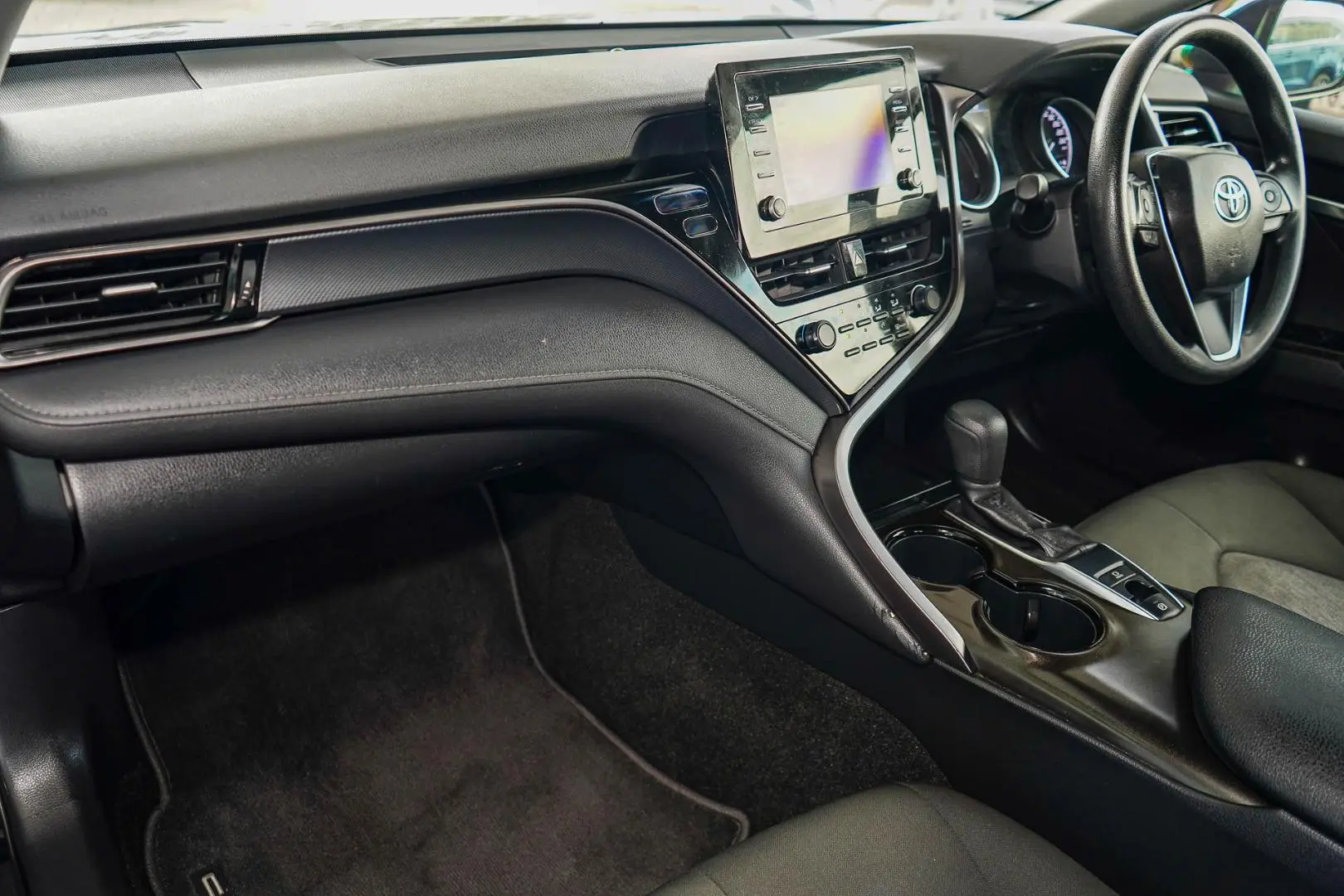 2021 Toyota Camry Gallery Image 8