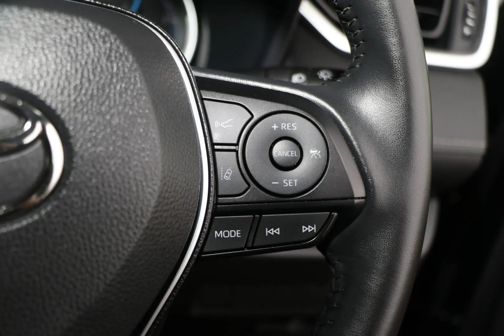 2024 Toyota RAV4 Gallery Image 18