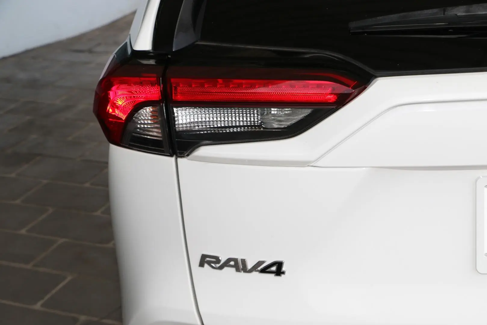 2021 Toyota RAV4 Gallery Image 21