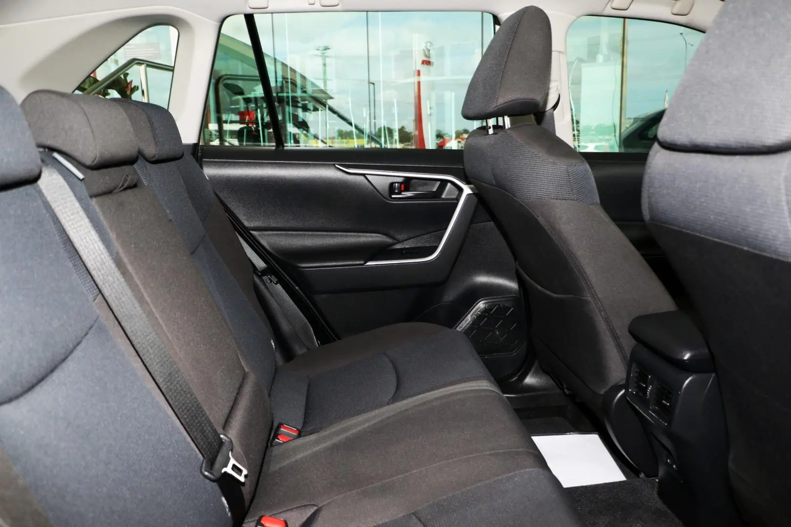 2024 Toyota RAV4 Gallery Image 10