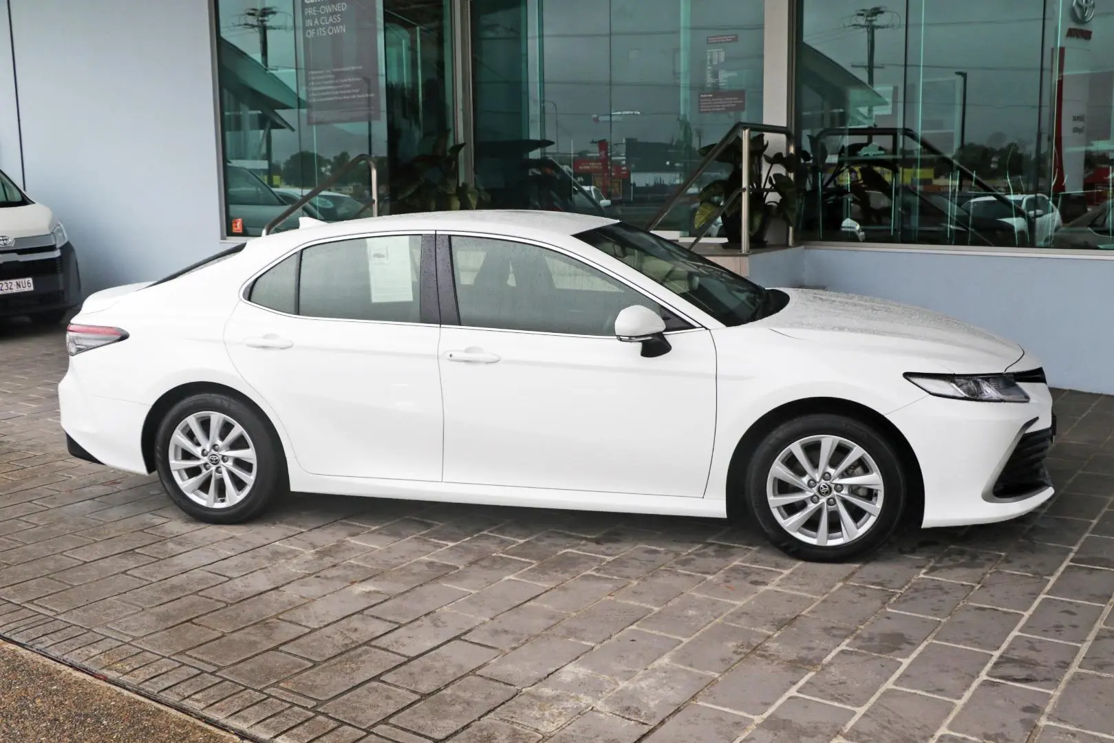 2021 Toyota Camry Gallery Image 5