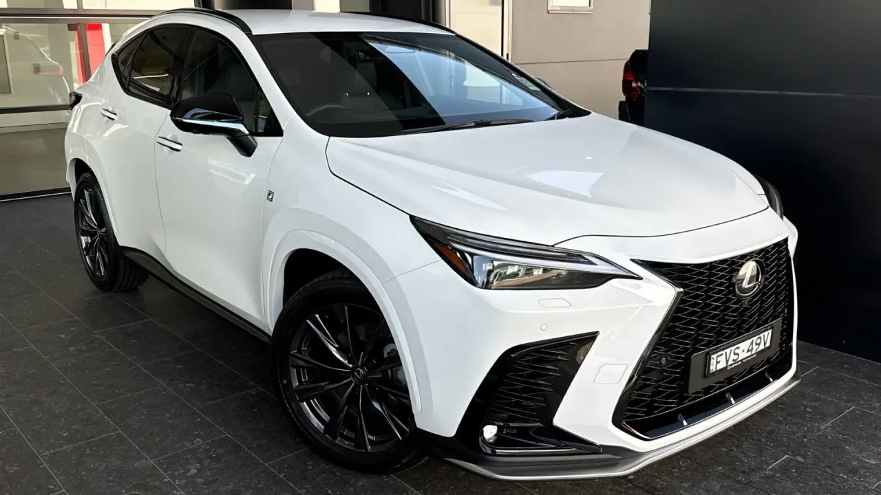 2025 Lexus NX350 Image