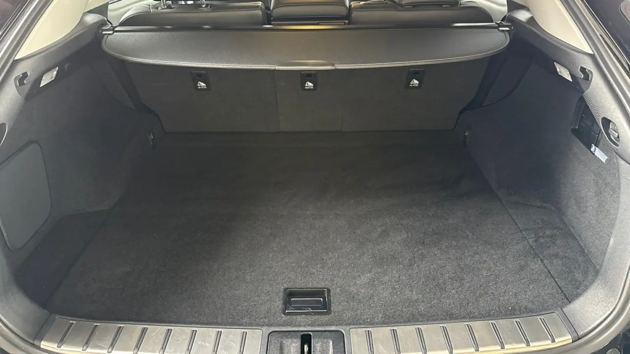 2019 Lexus RX450h Gallery Image 7