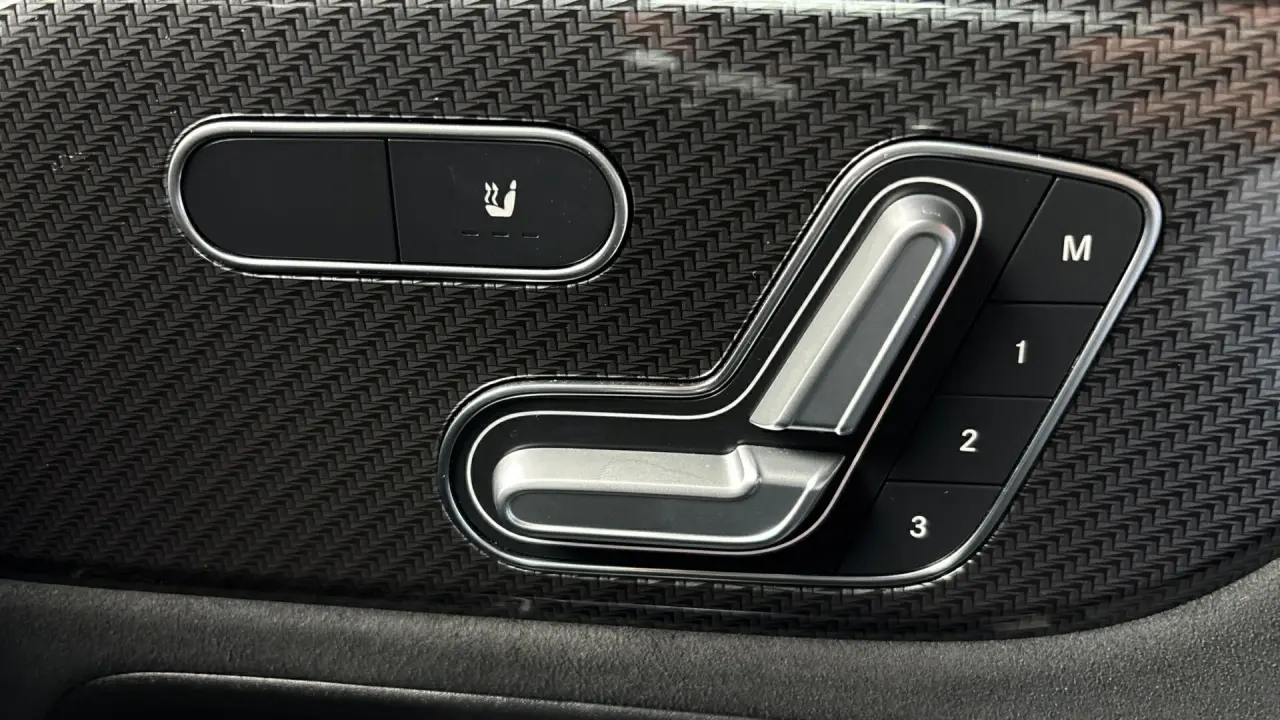 2020 MERCEDES-BENZ GLB Gallery Image 18