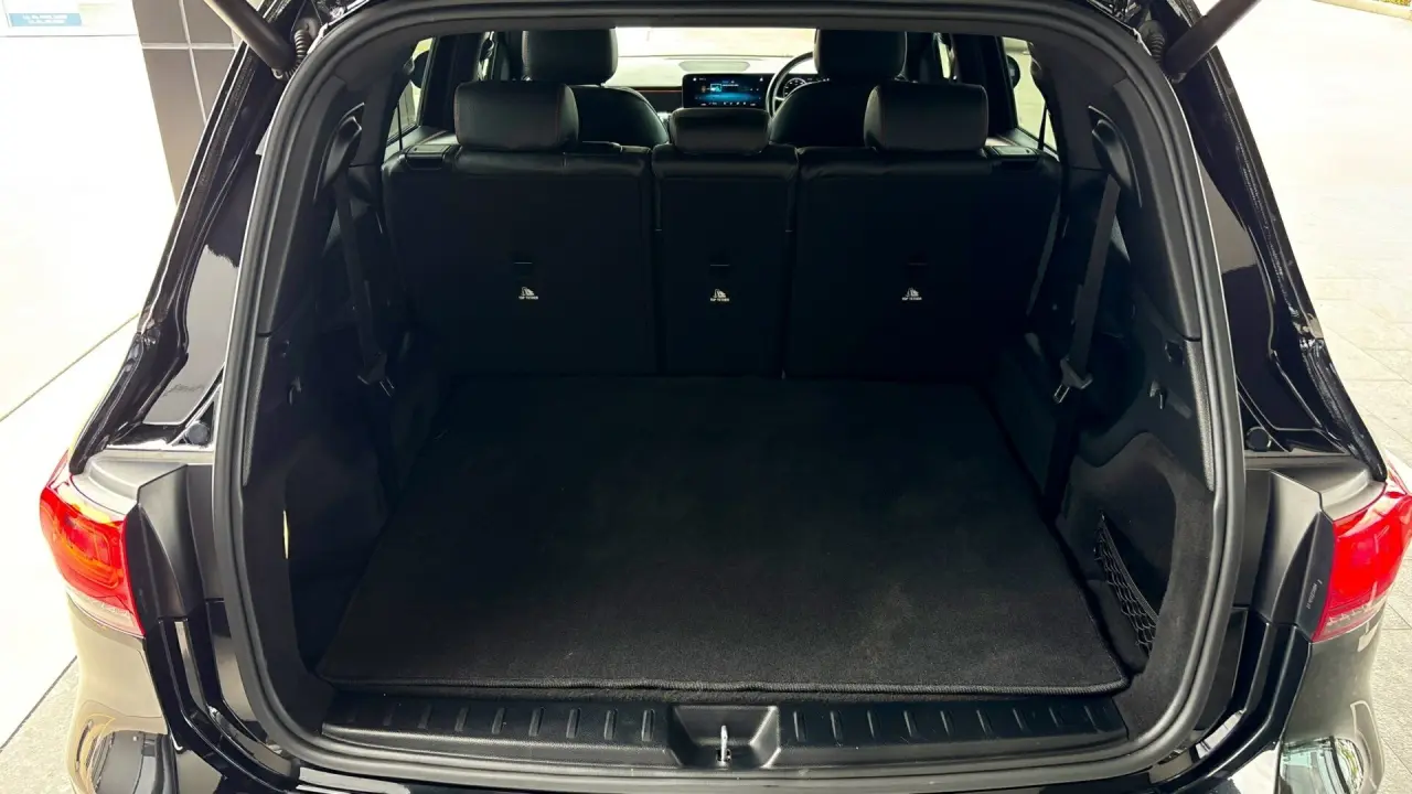 2020 MERCEDES-BENZ GLB Gallery Image 7