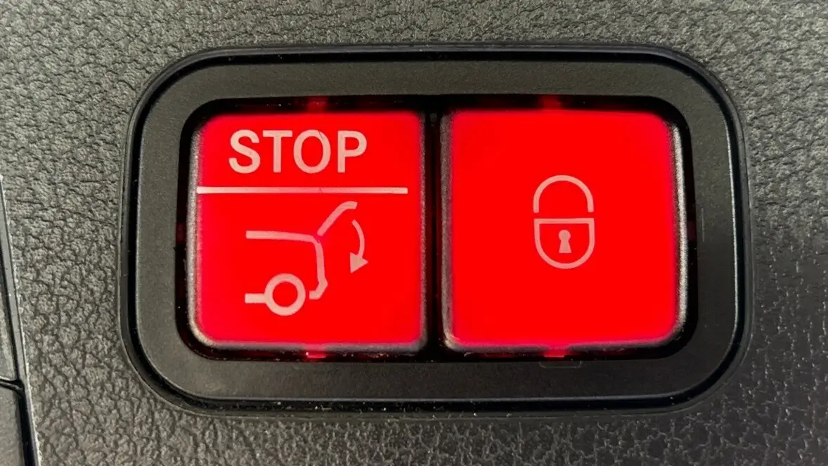 2020 MERCEDES-BENZ GLB Gallery Image 8