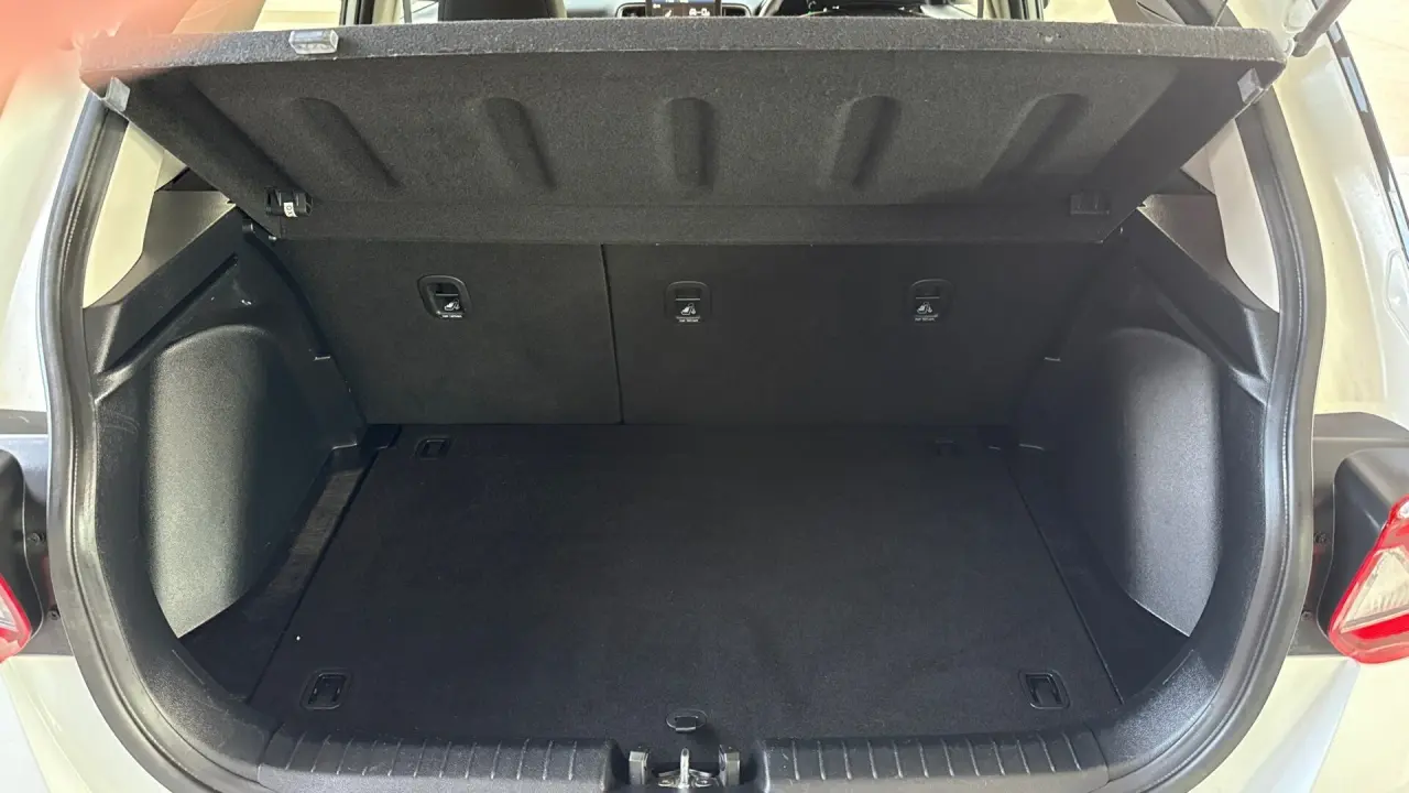 2019 HYUNDAI VENUE Gallery Image 7