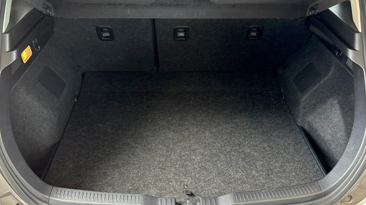 2015 Toyota Corolla Gallery Image 5