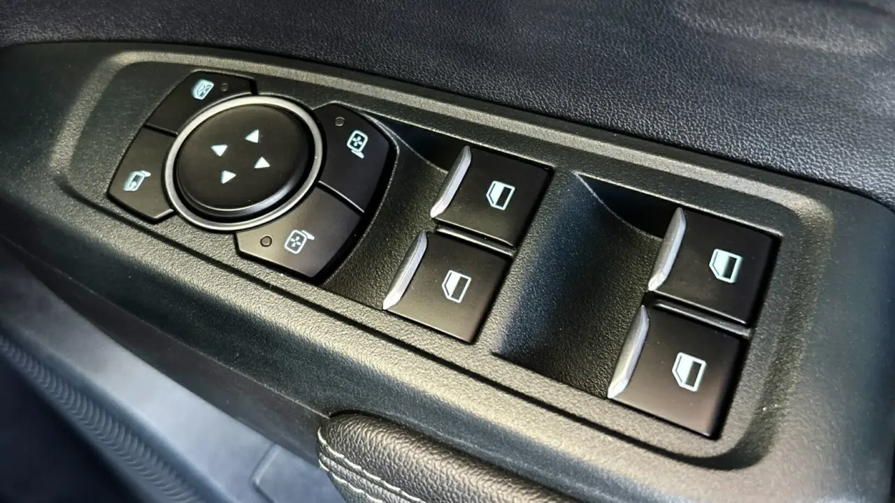 2023 FORD RANGER Gallery Image 18