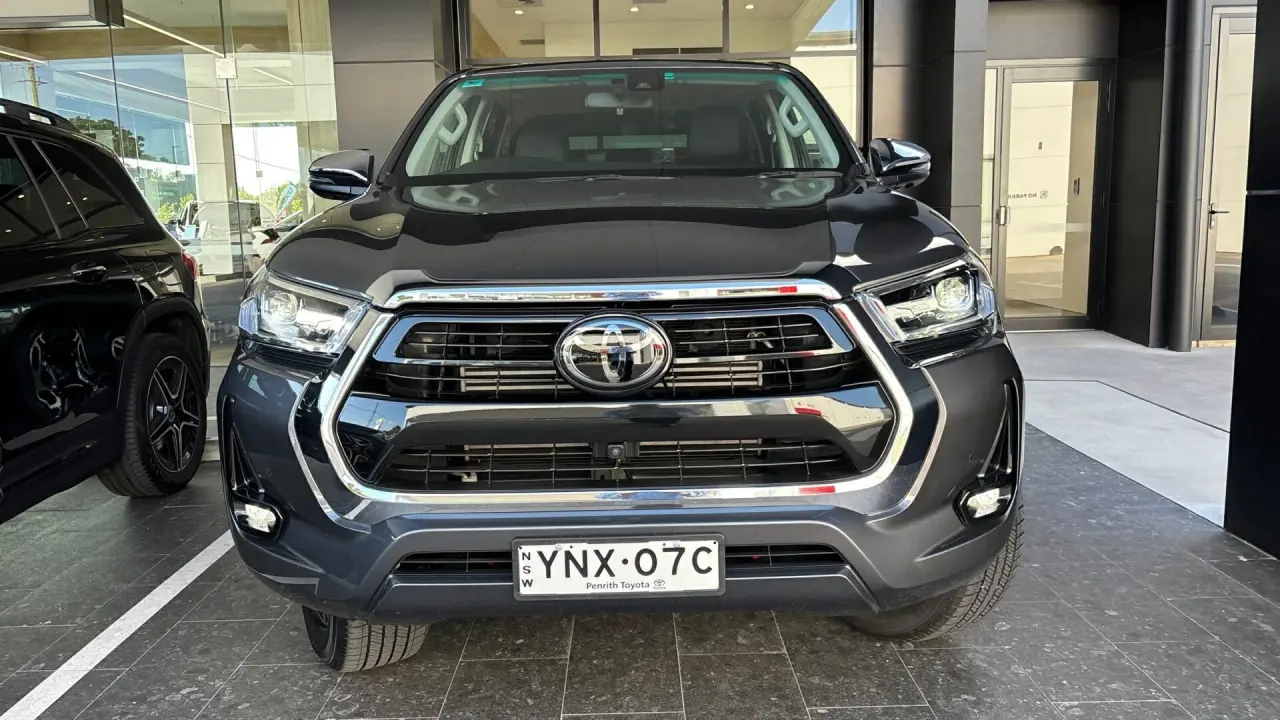 2023 Toyota Hilux Gallery Image 2