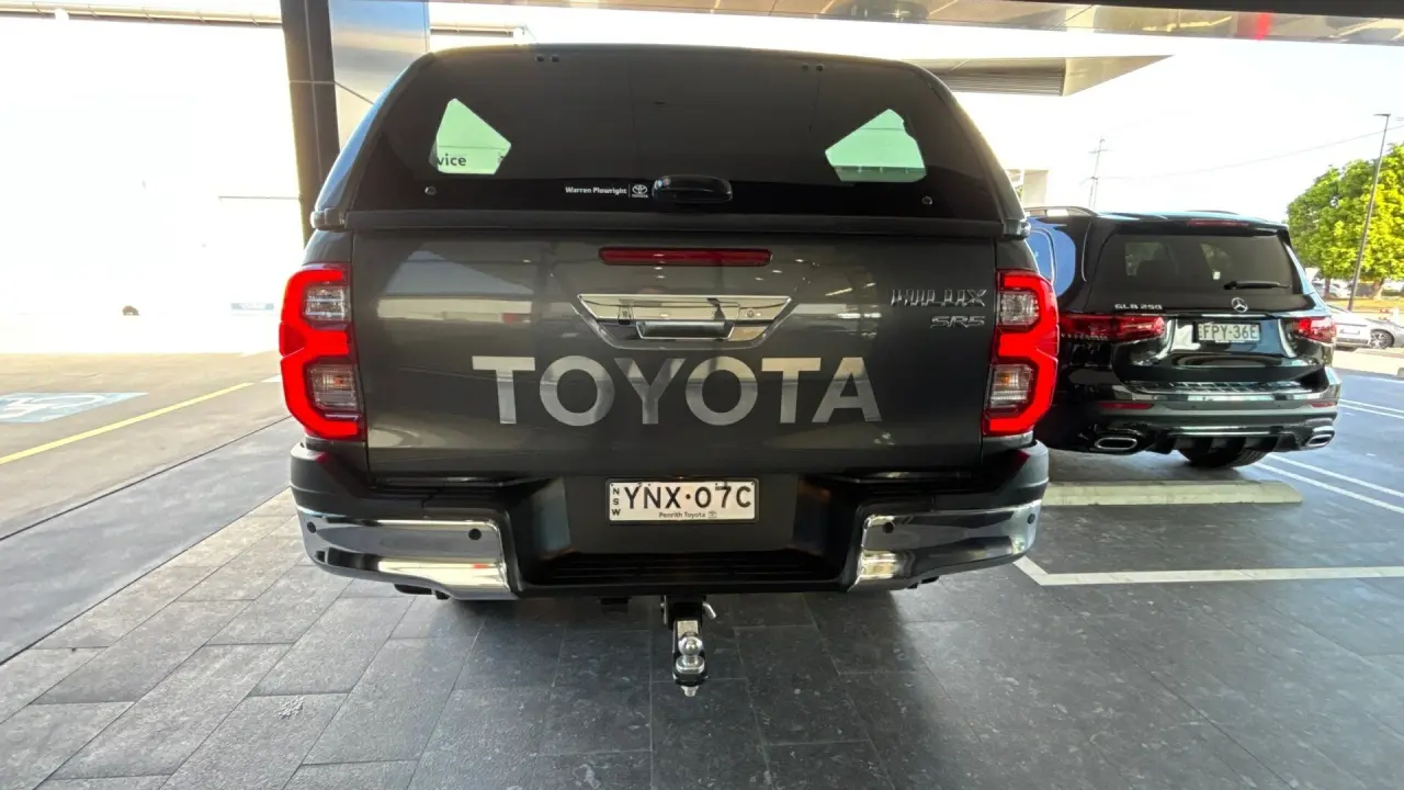 2023 Toyota Hilux Gallery Image 21