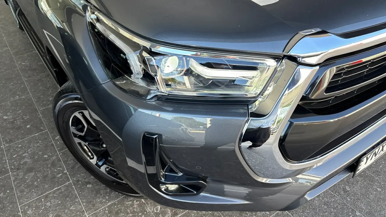 2023 Toyota Hilux Gallery Image 3