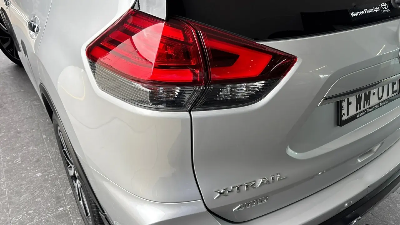 2021 NISSAN X-TRAIL Gallery Image 4