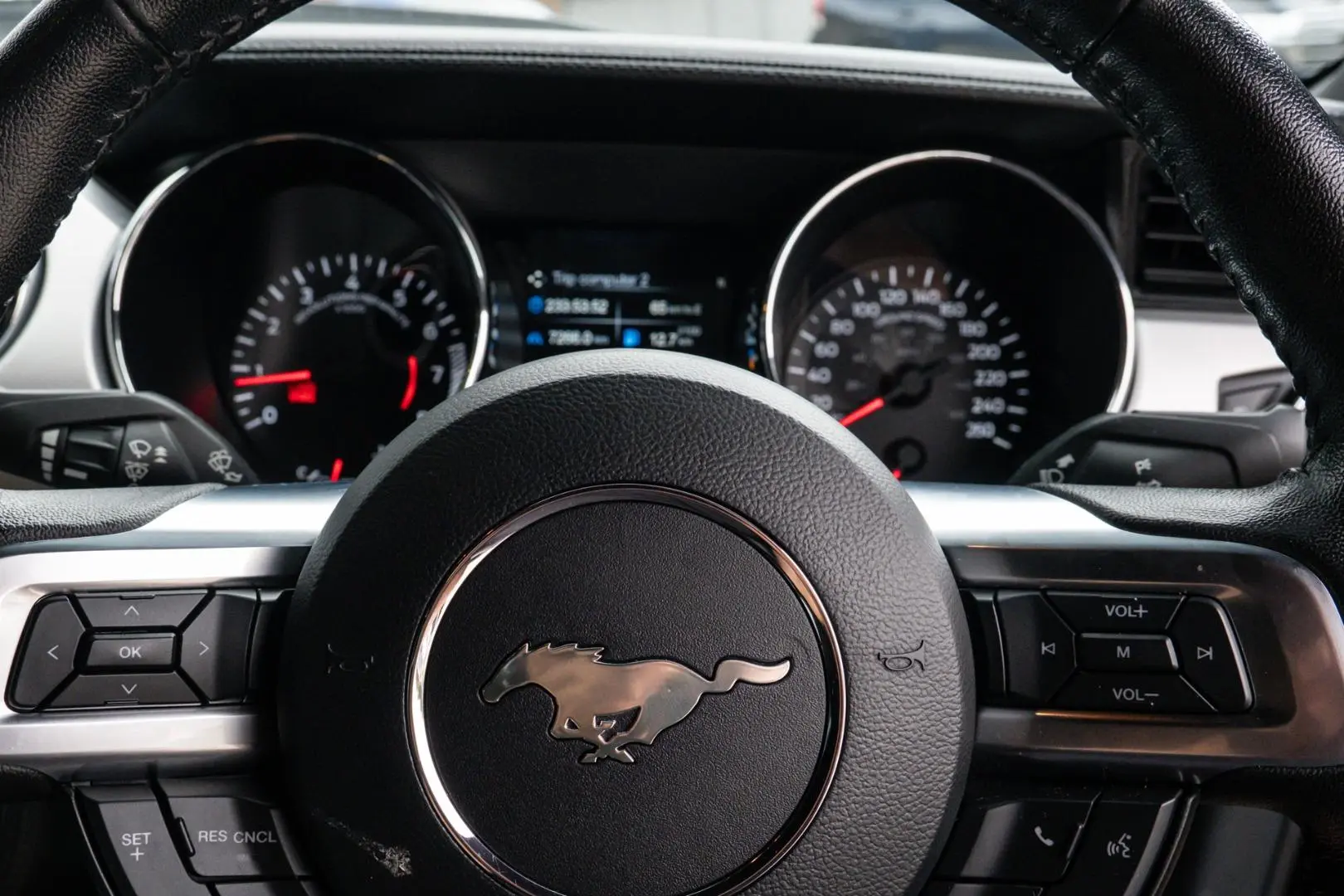 2017 Ford Mustang Gallery Image 21