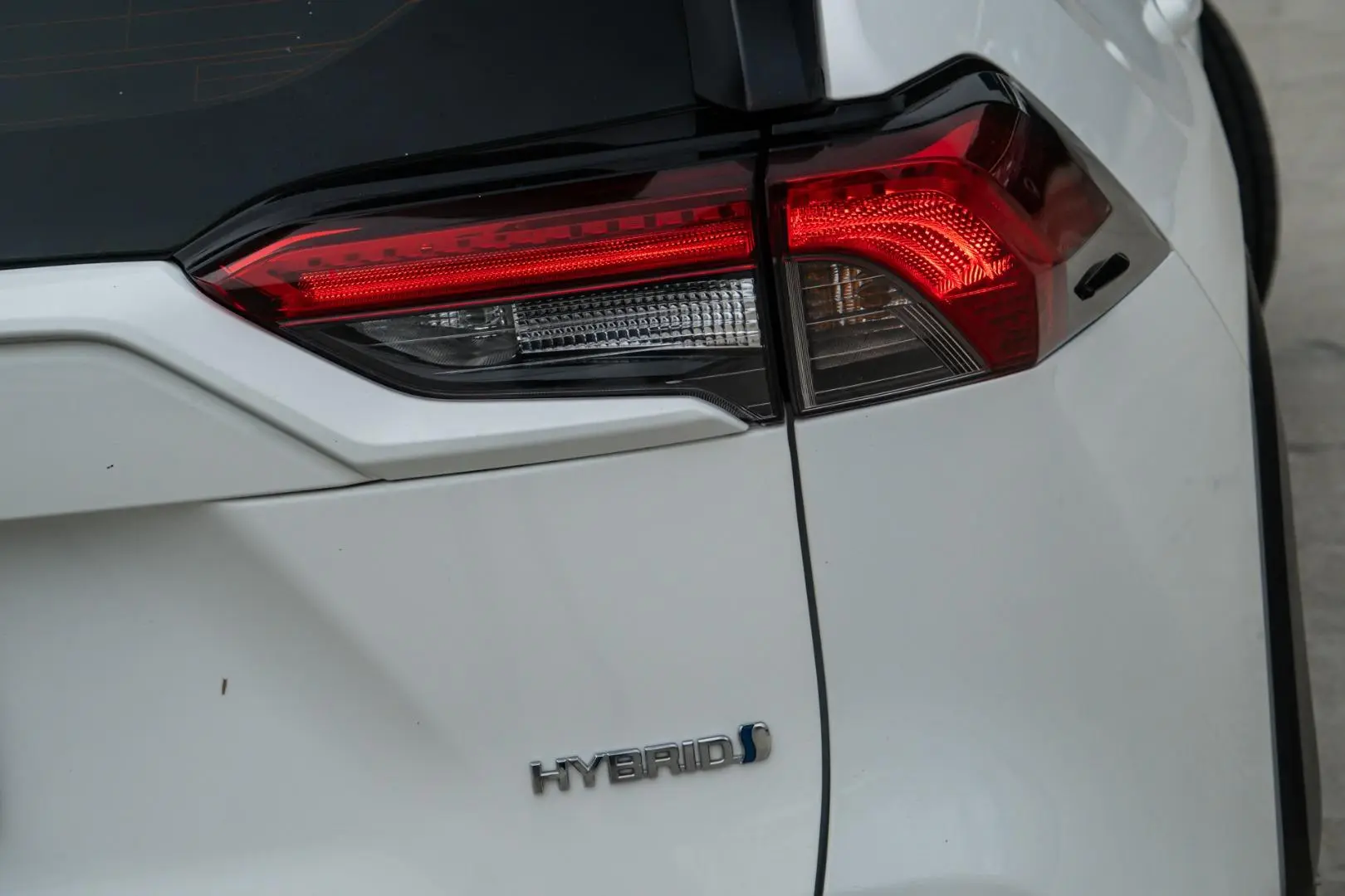 2020 Toyota RAV4 Gallery Image 18