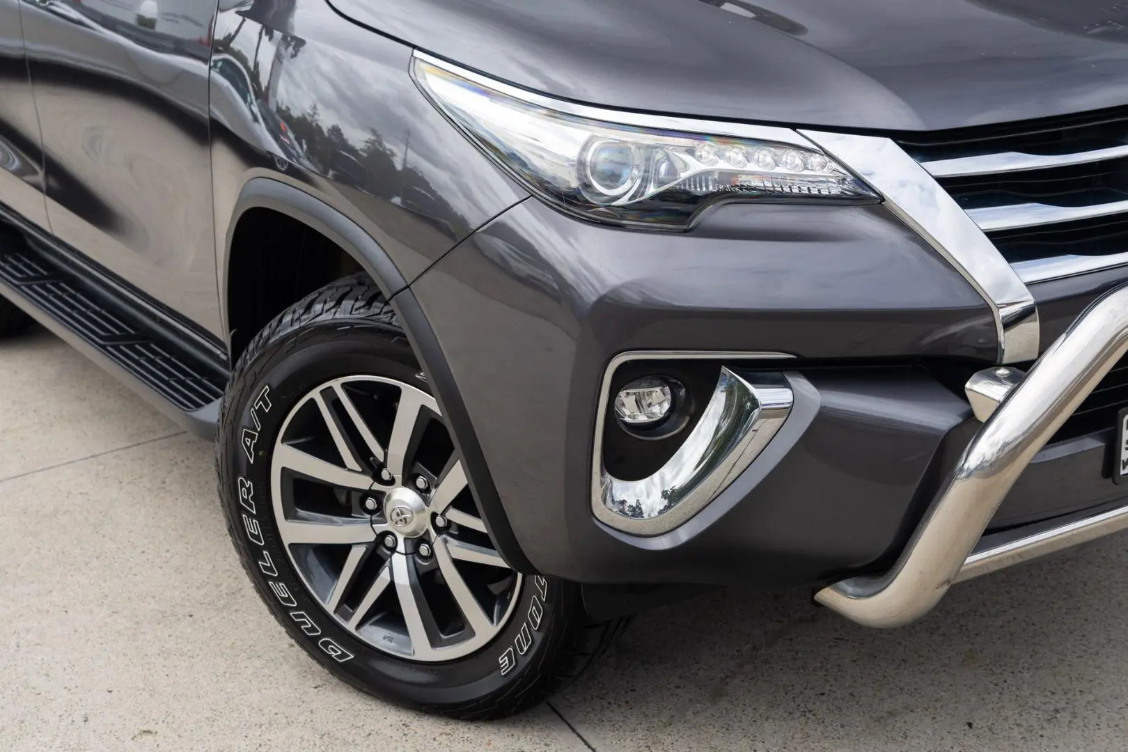 2018 Toyota Fortuner Gallery Image 6