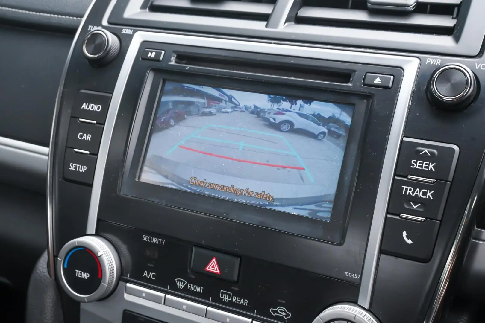 2017 Toyota Camry Gallery Image 15