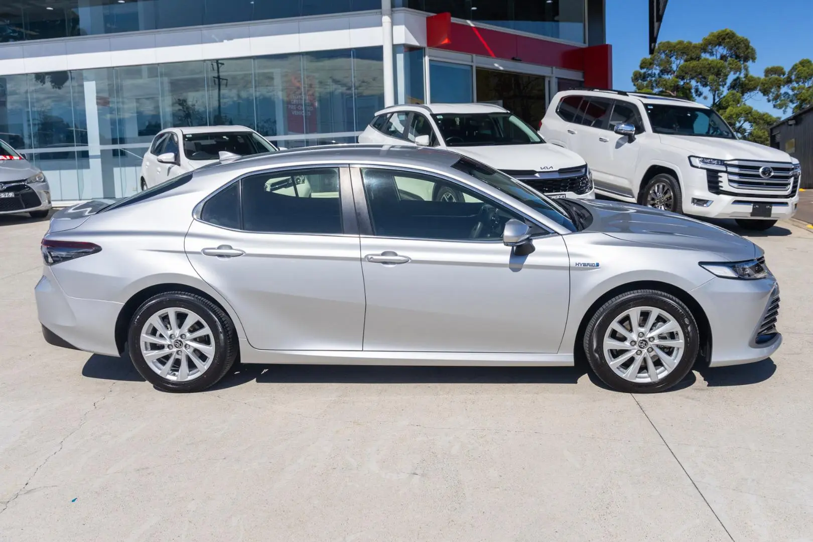 2024 Toyota Camry Gallery Image 3