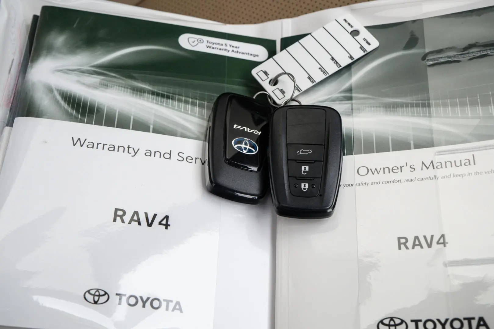 2022 Toyota RAV4 Gallery Image 15